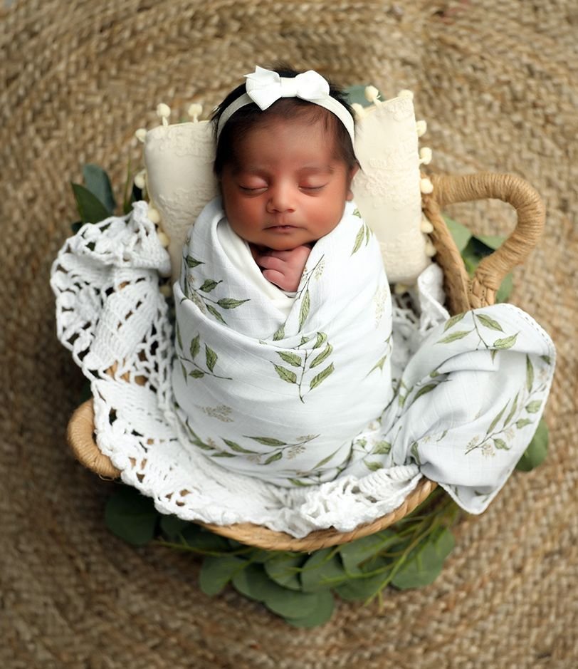 Green leaves swaddle